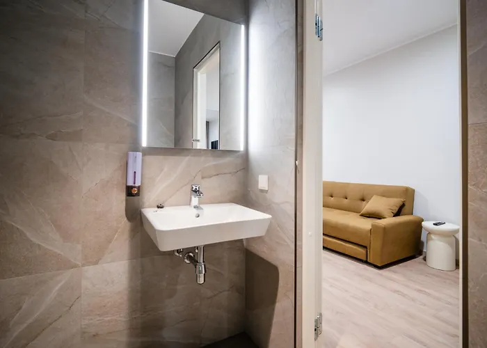 Airport-bus - 13 North - Family 9 Appartement *