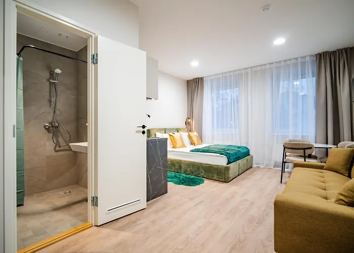 Apartament Airport-bus - 13 North - Family 9 *